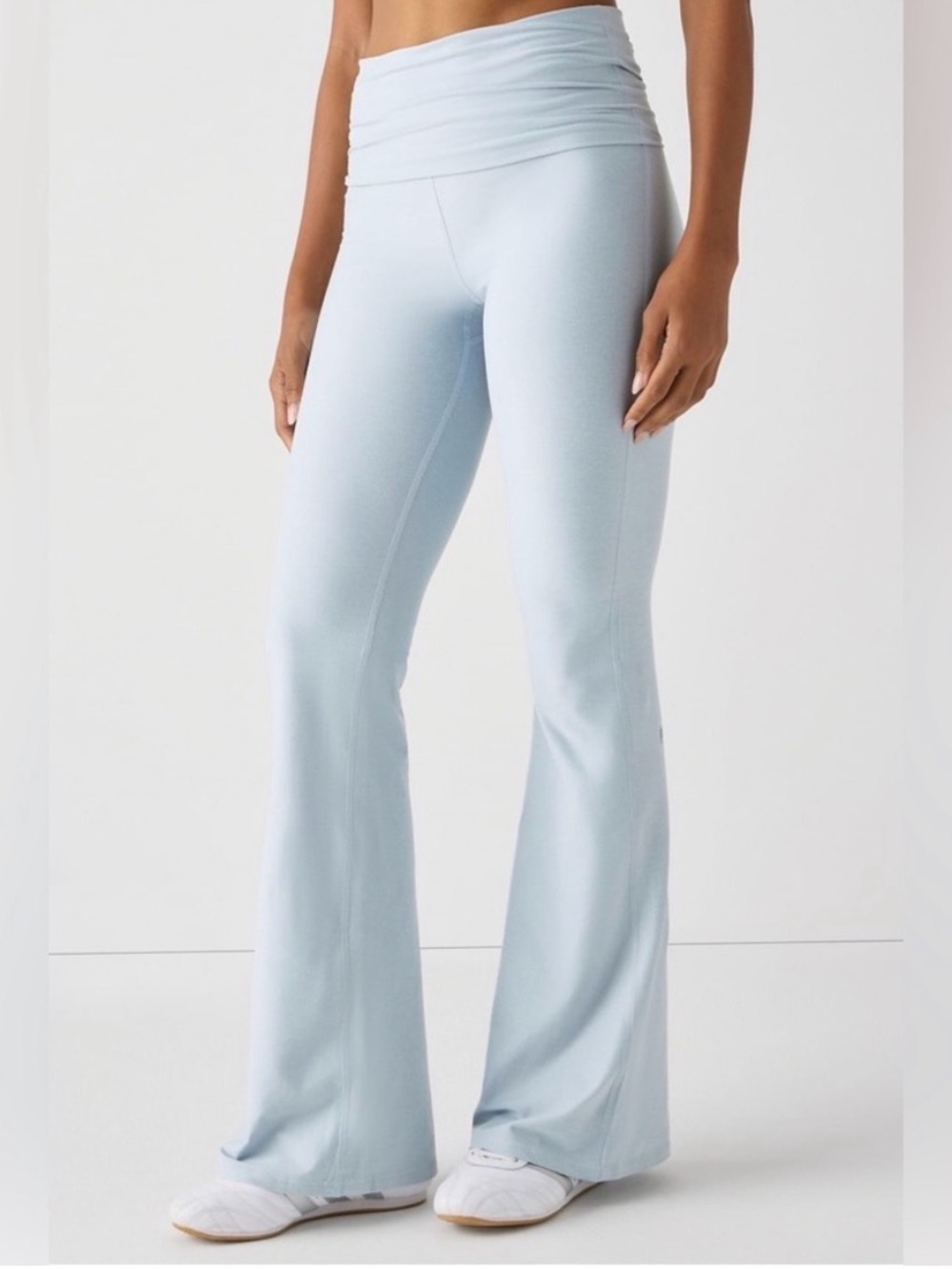 Fabletics NWT Cloud Jersey Fold over Flare Pants Size Medium Iced Out Heather